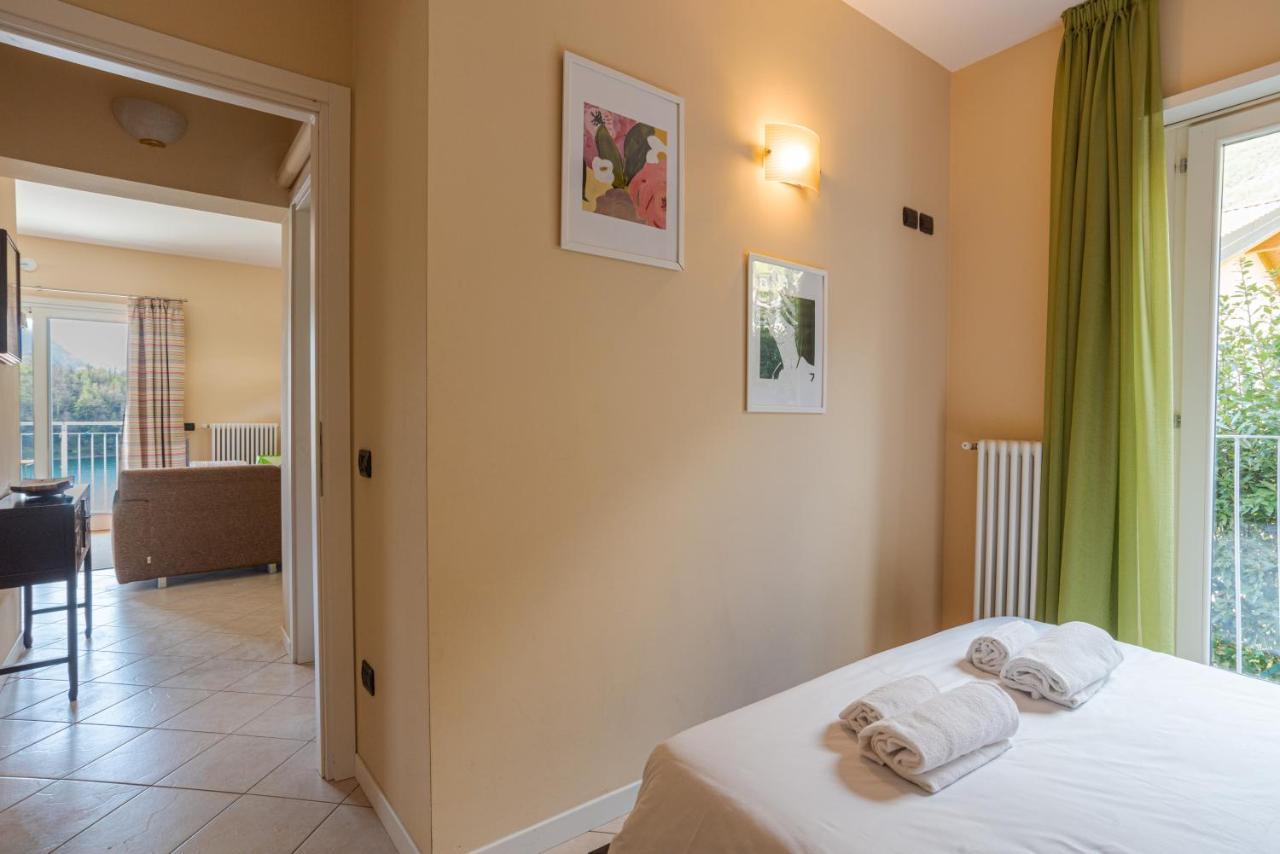 Lake Como Apartment With Balcony And Private Parking Ossuccio Extérieur photo