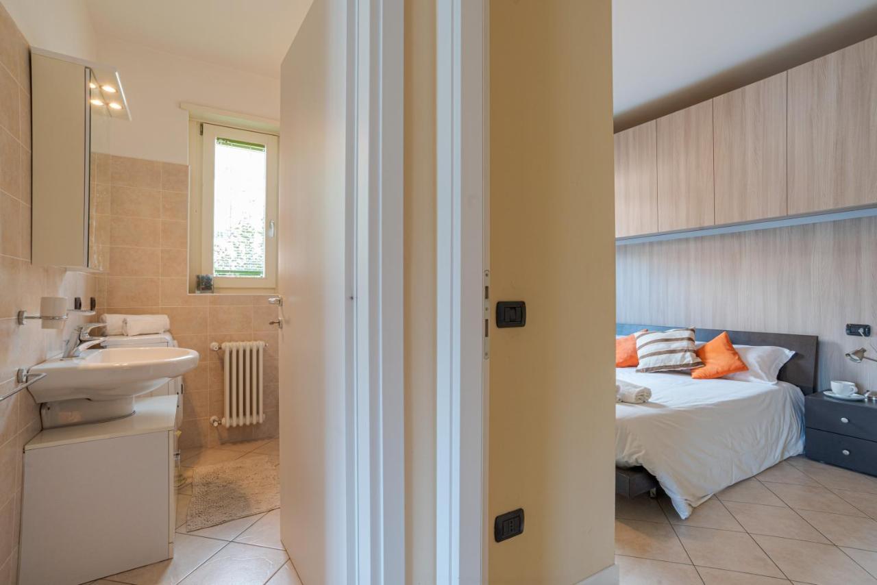 Lake Como Apartment With Balcony And Private Parking Ossuccio Extérieur photo
